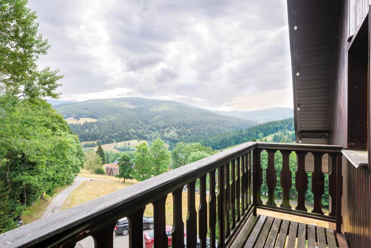 Hotel Svycarska Bouda Špindlerŭv Mlýn Exterior foto